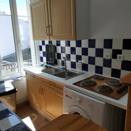 Beau F3 Proche Tous Commerces Apartamento Nancy